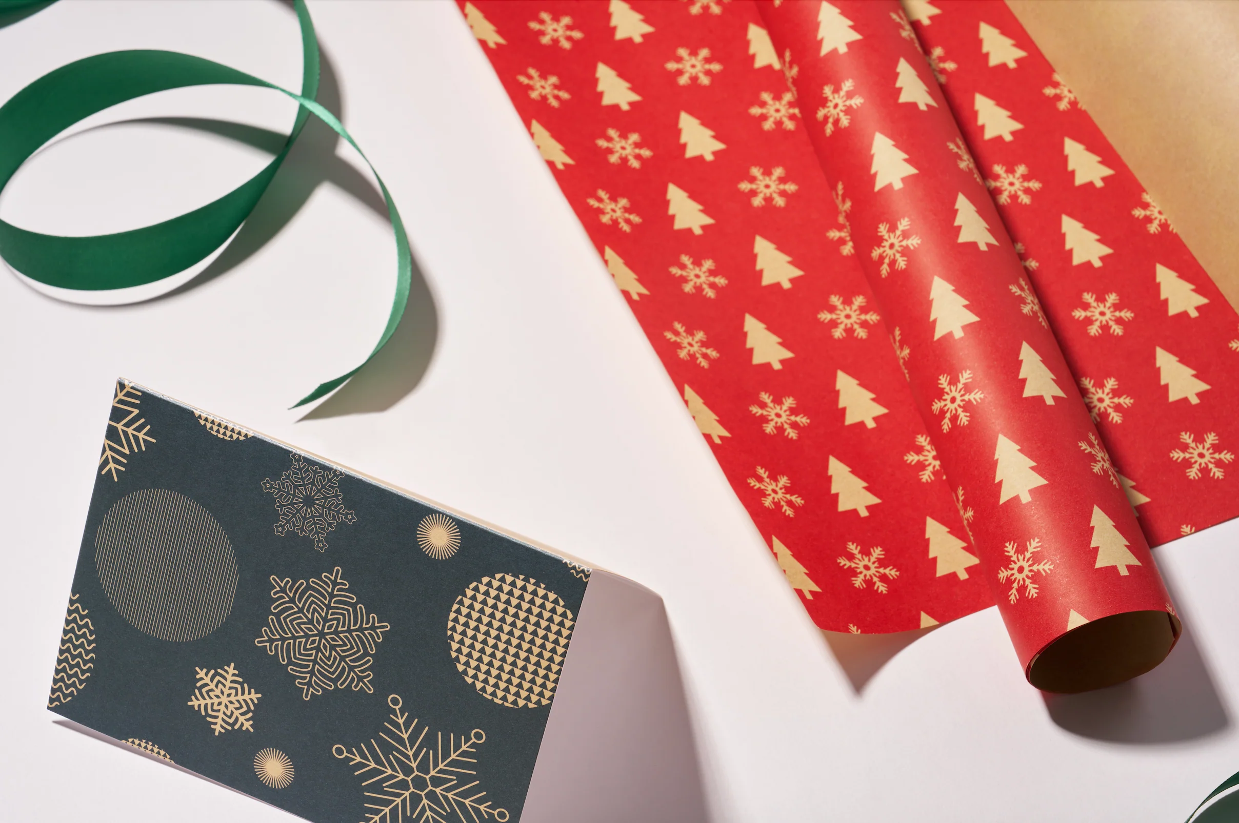 Gift Wrap + Personalized Card - The Premium Dog Lover's Box - Image 8
