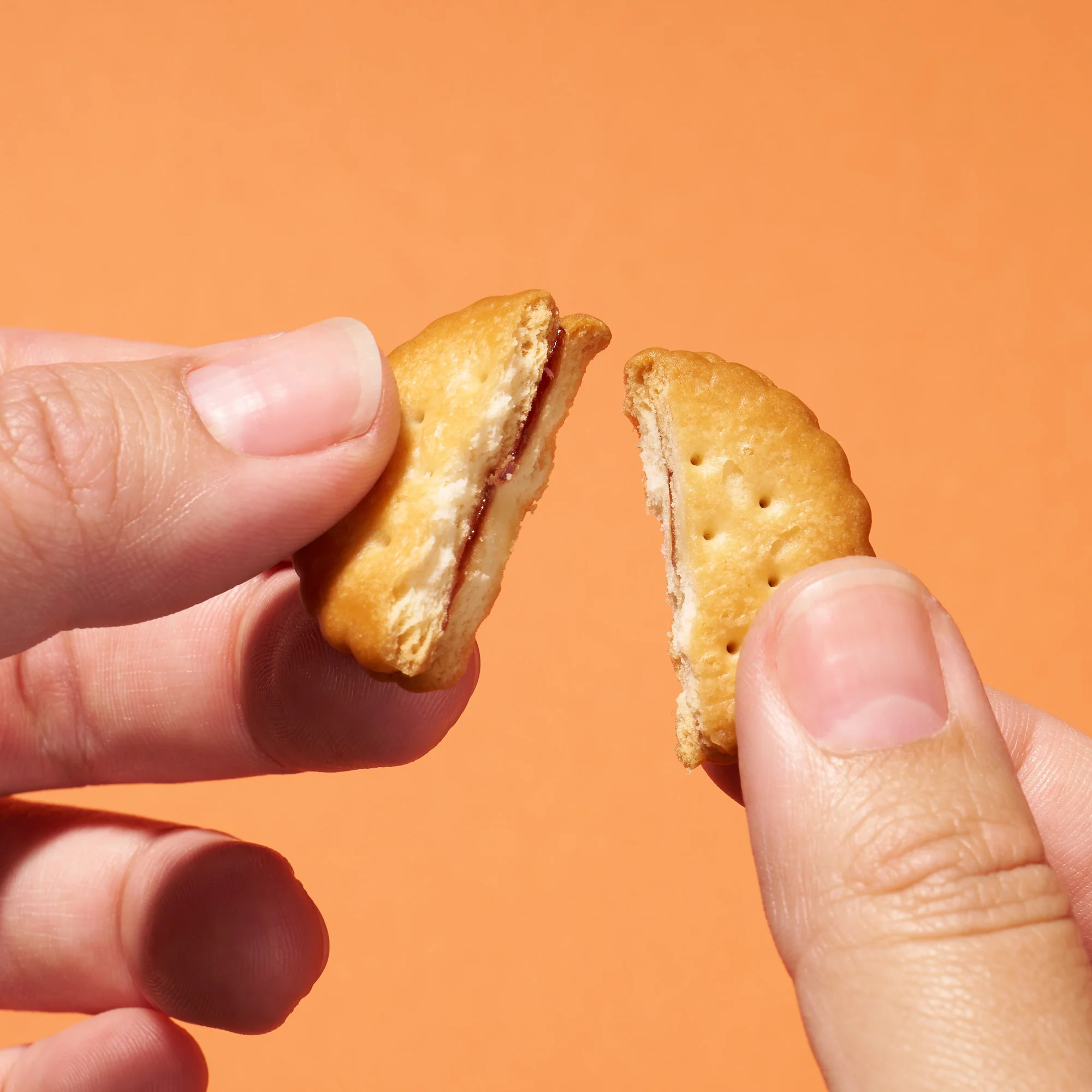 Millet Sandwich Cookie:Japanese Strawberry (1 Piece) - Image 5