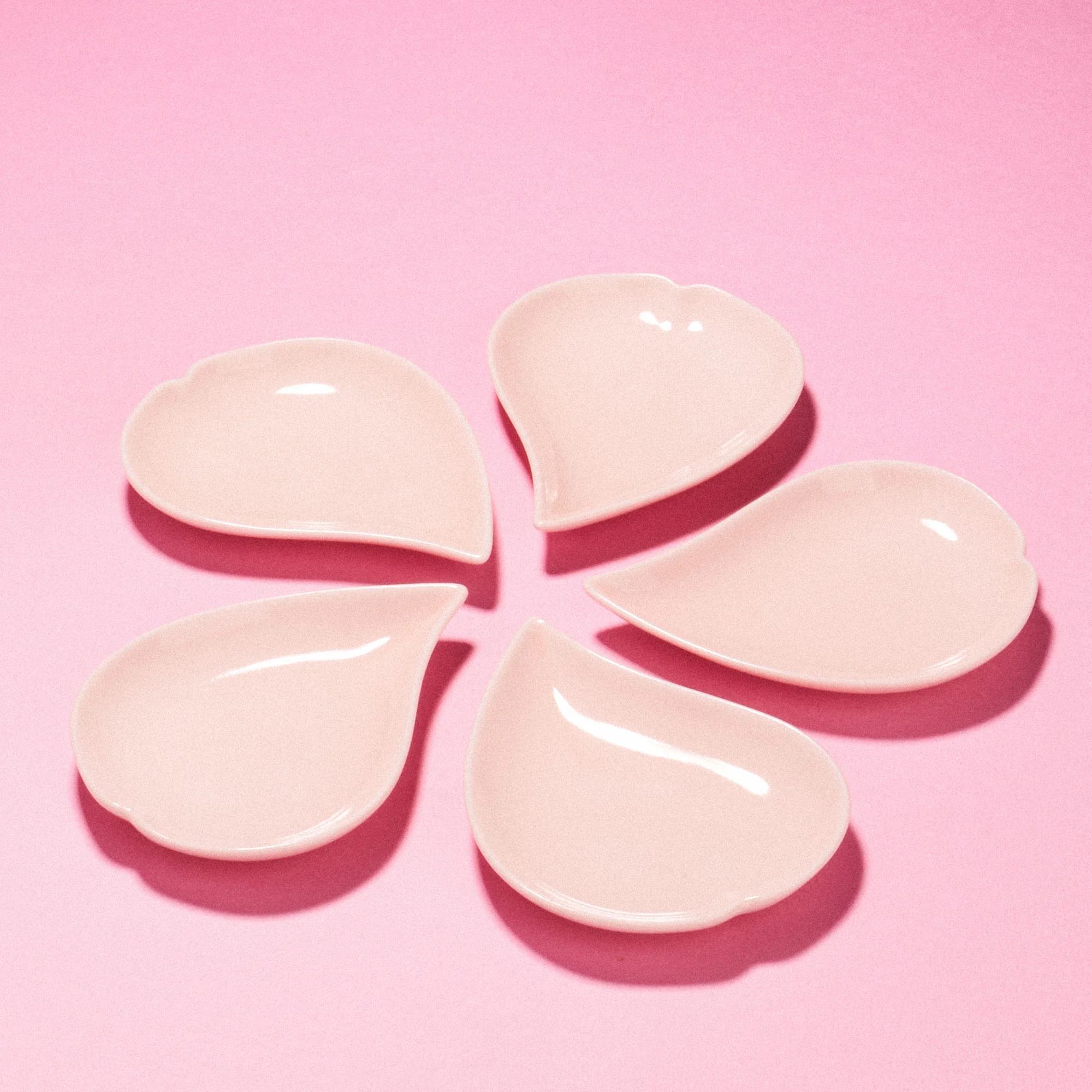 Sakura Petal Plate Set - Image 2