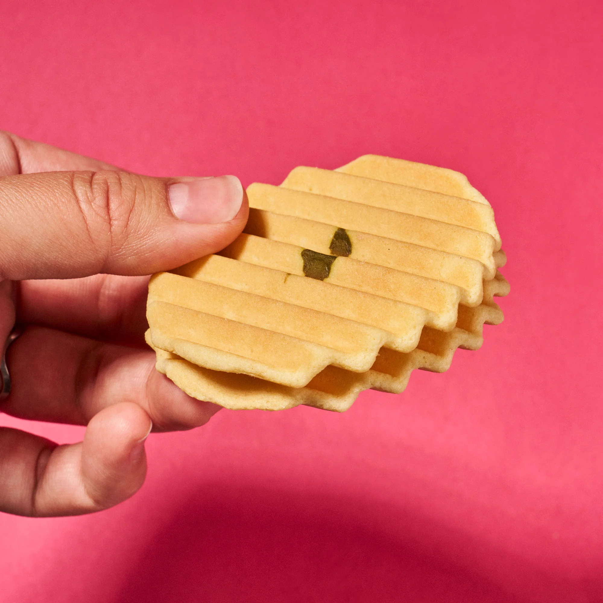 Sakurazensen Waffle Cookie (1 piece) - Image 3