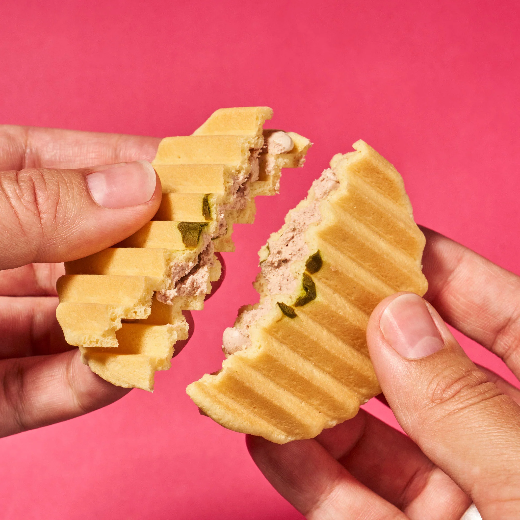 Sakurazensen Waffle Cookie (1 piece) - Image 4
