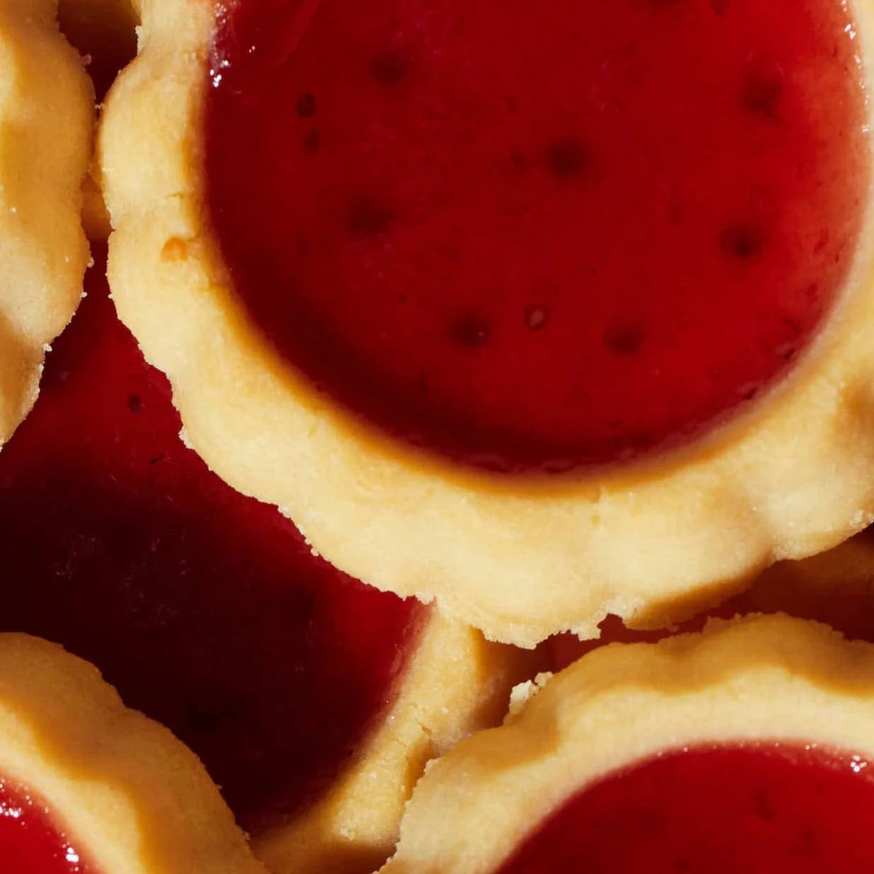 Strawberry Tartlet (8 Pieces) - Image 3